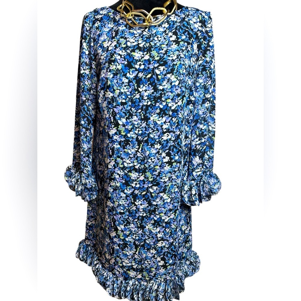 Brand: Tahari, new dress, size 4, floral with zipper at back. - Picture 3 of 15